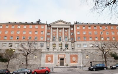 Lens: Canon EF-S 10-18mm F4.5-5.6 IS STM.